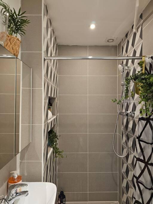 Beautiful And Spacious Flat Λονδίνο Εξωτερικό φωτογραφία