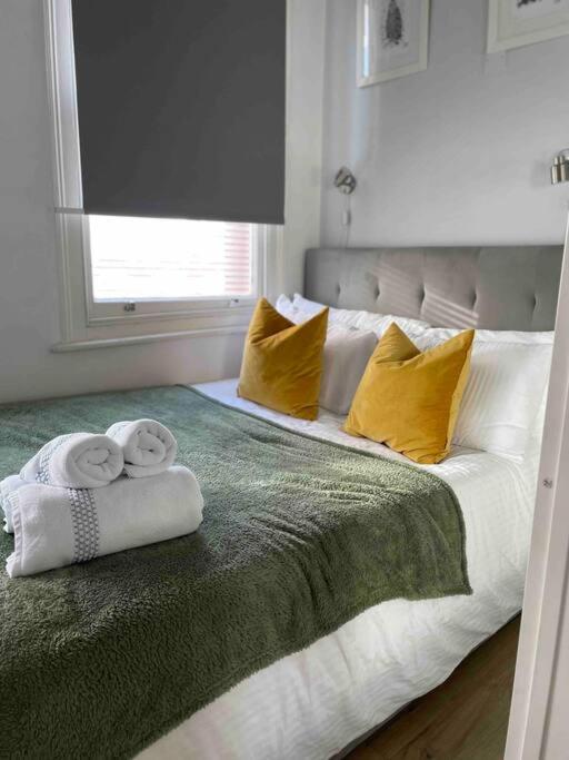 Beautiful And Spacious Flat Λονδίνο Εξωτερικό φωτογραφία